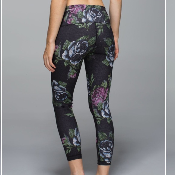 Lululemon High Times Garden Party 7/8 Pant Luon 2 - Picture 3 of 10